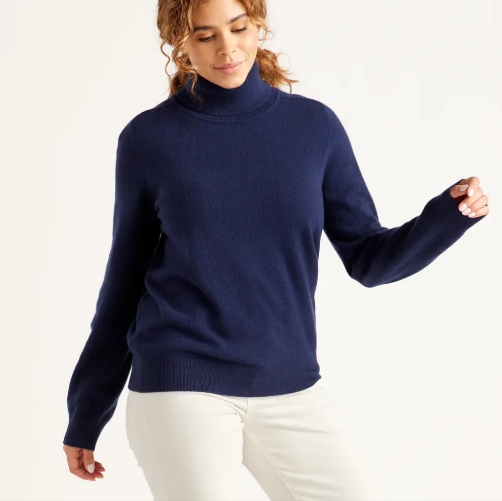 Quince Mongolian Cashmere Navy Turtleneck Sweater Medium